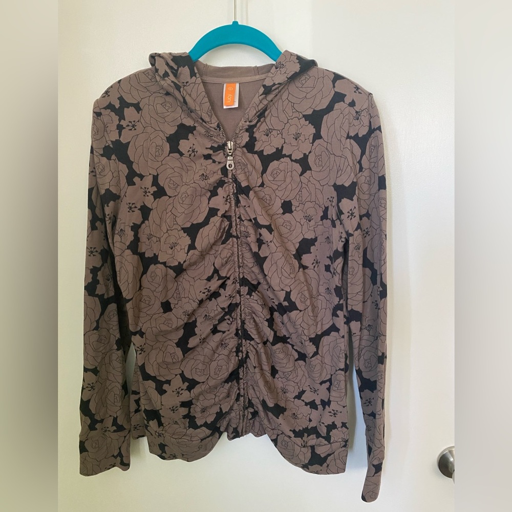 Lucy black and beige floral yoga full zip hoodie in size Large L